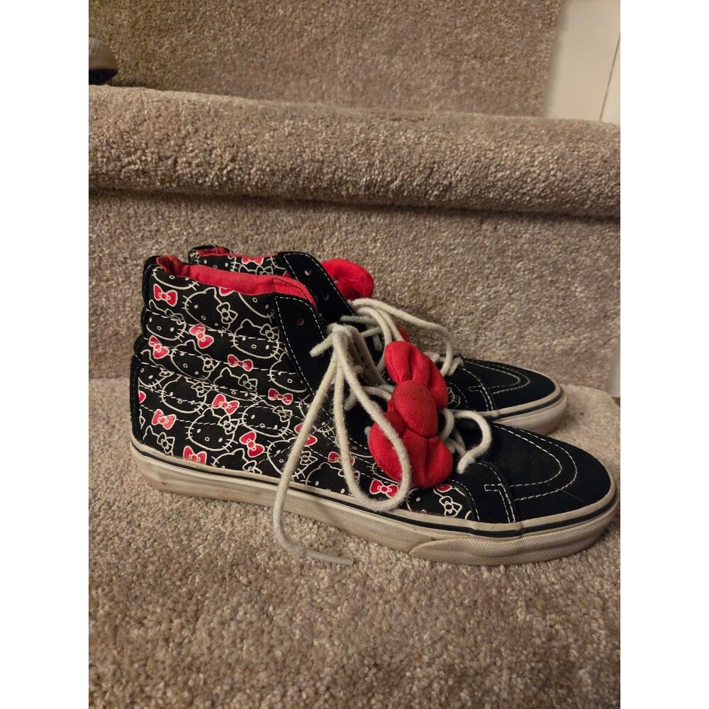 Vans X Hello Kitty Sk8-Hi Sneakers Collab w/ Red Bows & Red Accents M 6.5 W 8